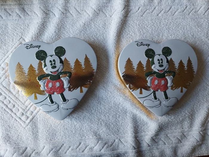 2 boîtes métalliques Mickey