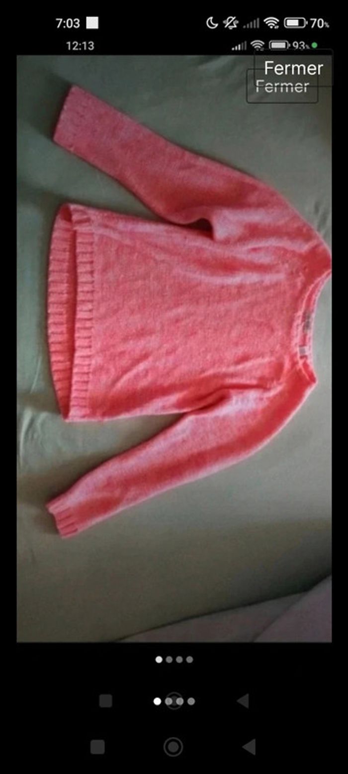 Très beau pull en laine rose fluo