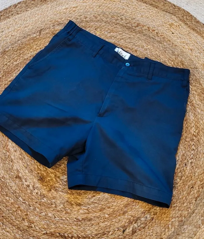 Short homme bleu marine Afibel – Taille L – Coupe droite - Très bon état - photo numéro 2