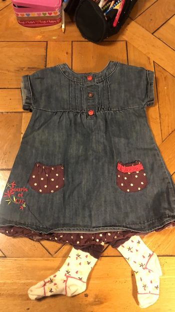 Robe jeans et collants assortis