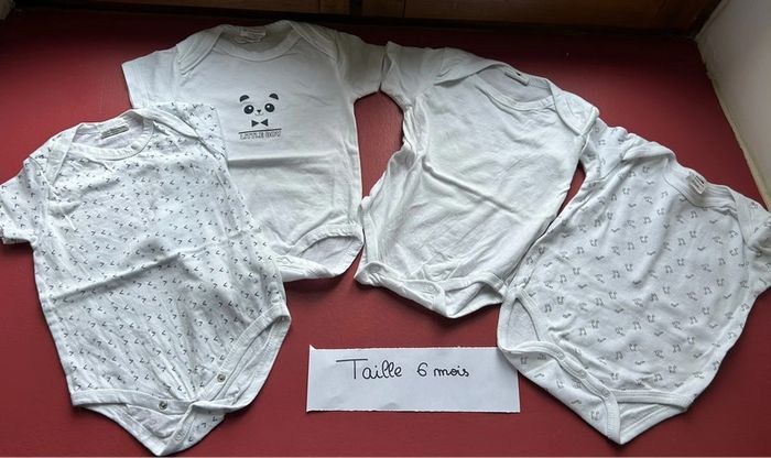 Lot de bodies manches courtes