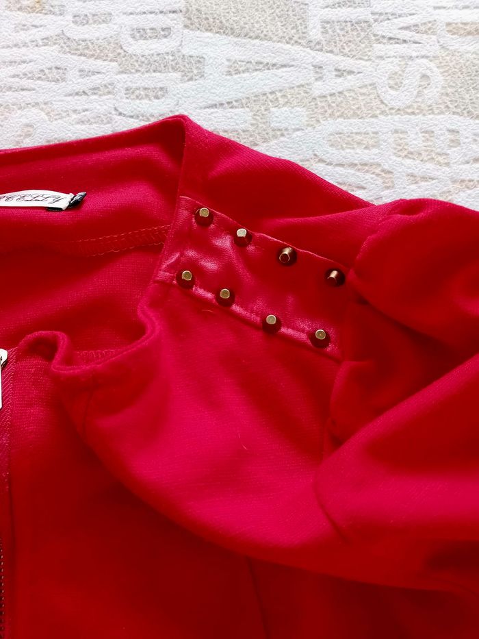 Boléro rouge zippé en taille S/M - photo numéro 5