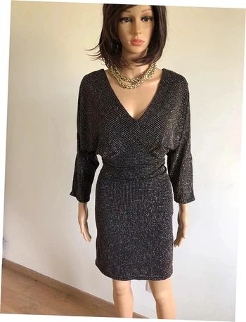 Robe pailletée scintillante neuve avec épaules dénudées Morgan taille 40 (valeur 60€)