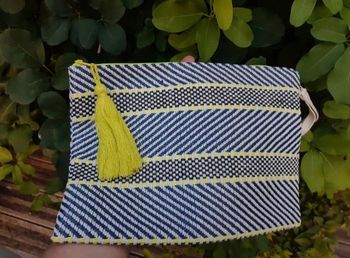 Pochette sac colorée bleu et jaune