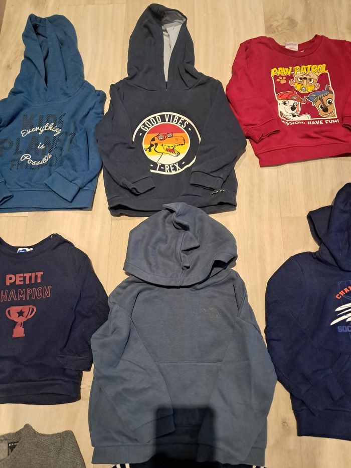 Lot de pulls et sweats neufs 36mois 3ans - photo numéro 8