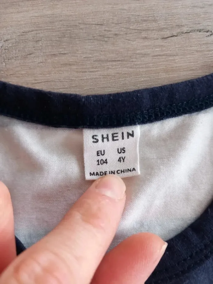 T-shirt shein 4 ans - photo numéro 2