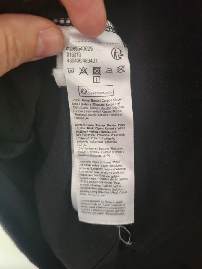 Tee-shirt top haut Gemo noir taille 38 M en excellent état avec dentelle - photo numéro 4