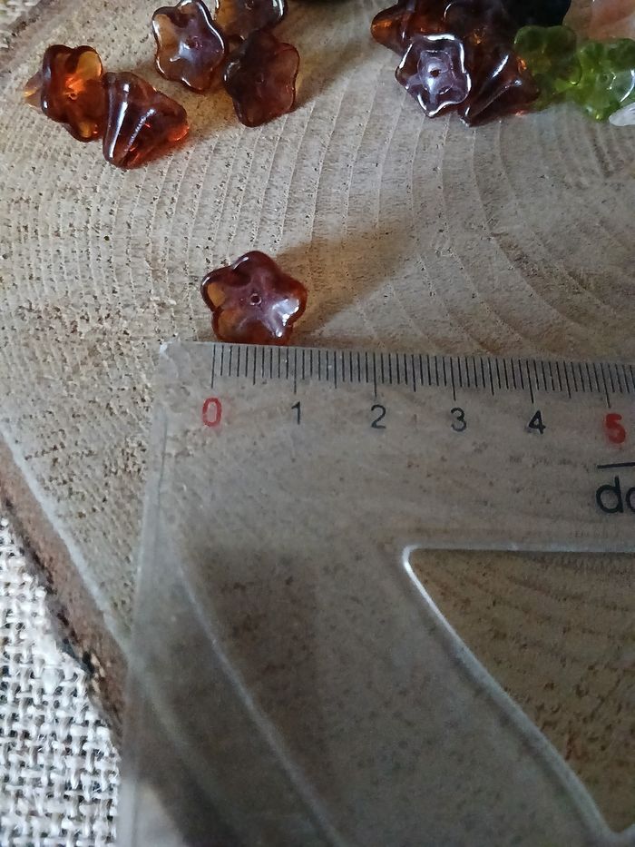 Lot de 50 perles en verre fleur noir marron rose beige transparente verte - photo numéro 7