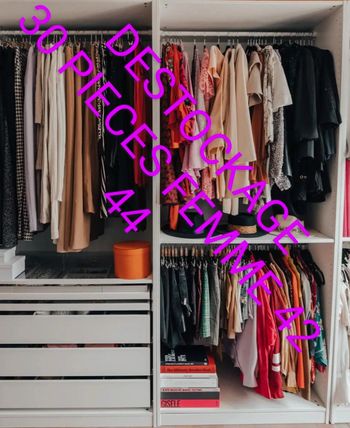 3 caisses de vêtements femme 42/44