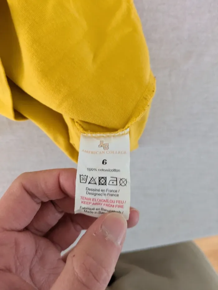 T-shirt jaune American College - 6 ans (Idéal jeux / activités manuelles) 🎨 - photo numéro 4