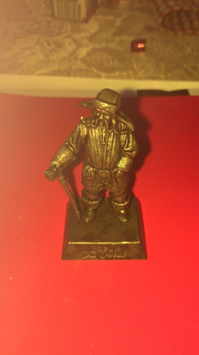 Figurine seigneur  des anneaux