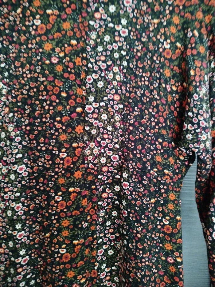 Jolie robe fleurie taille L Stradivarius quasi neuve - photo numéro 8