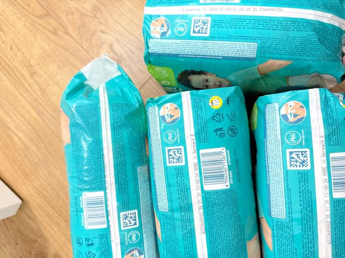 Couches pampers taille 6 - photo numéro 4