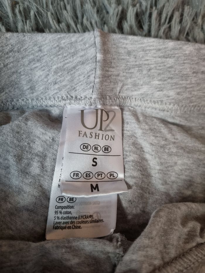 Lot 2 shorts taille M - photo numéro 4