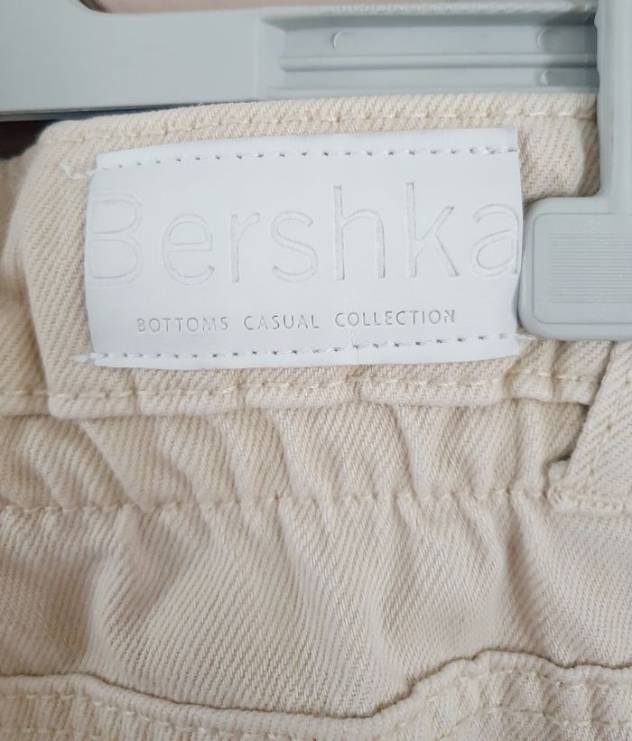 Jean beige cropped Bershka T. S - photo numéro 4
