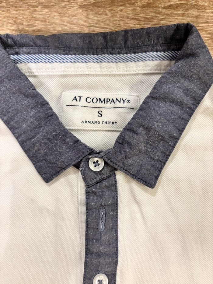 Polo AT Company (Armand Thiery) – blanc et bleu marine – taille S - photo numéro 2