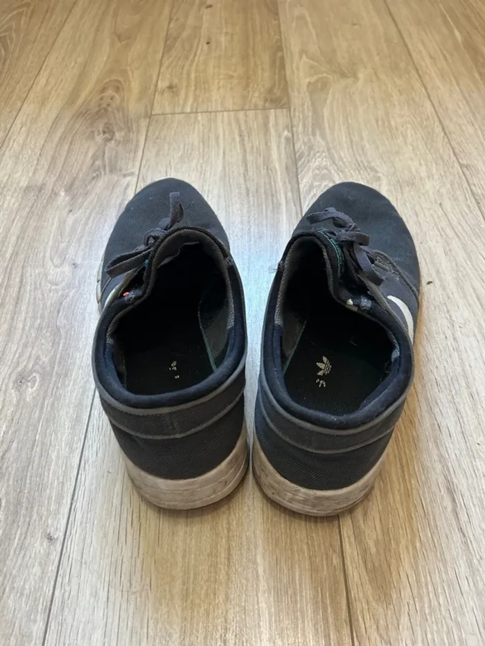 Baskets Nike 44 - photo numéro 3