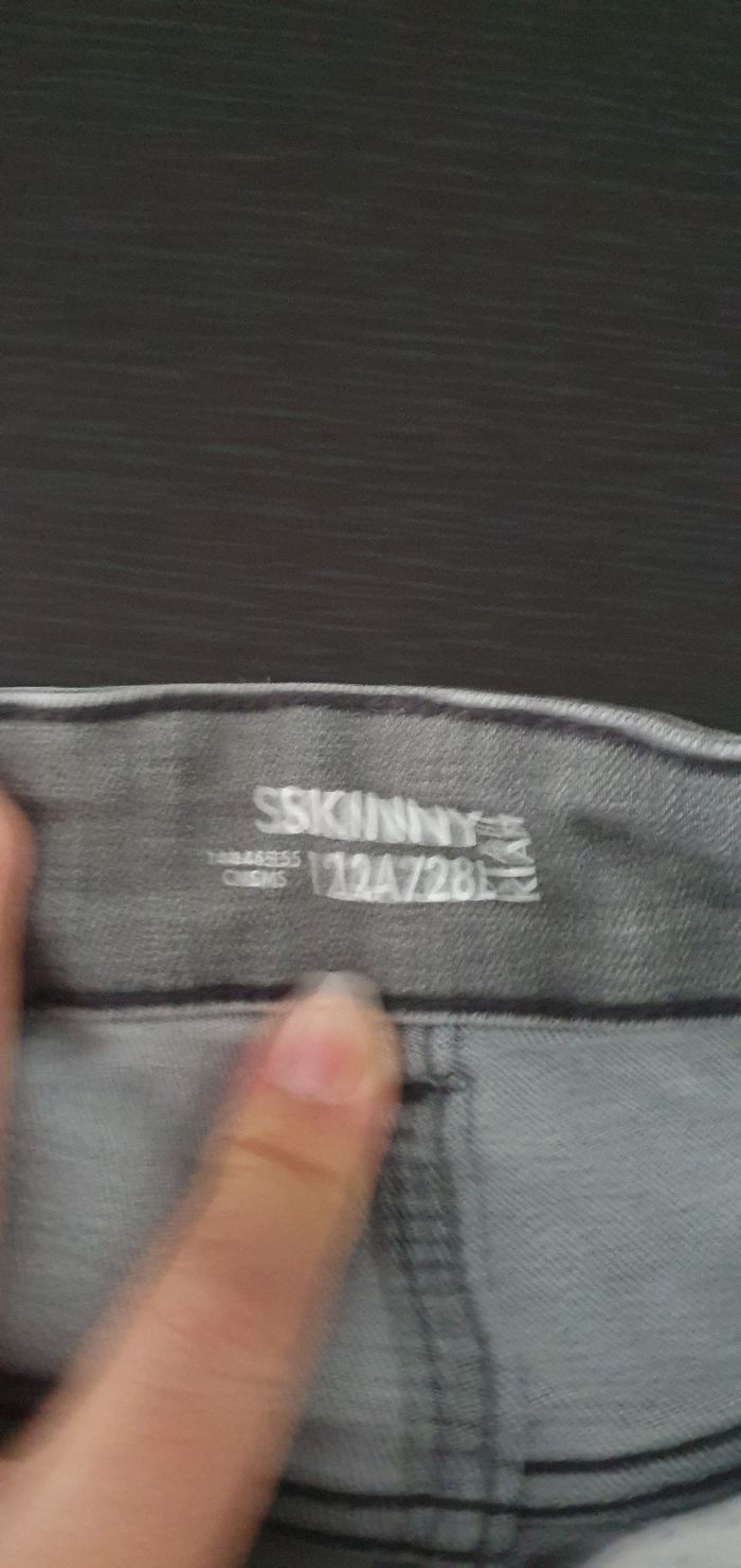 Gris gris skinny en 12 ans - photo numéro 3