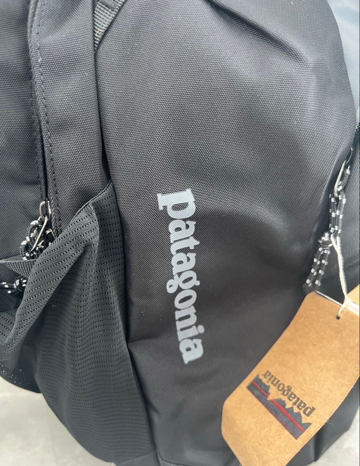 Sac à dos Patagonia noir de randonnée - photo numéro 2