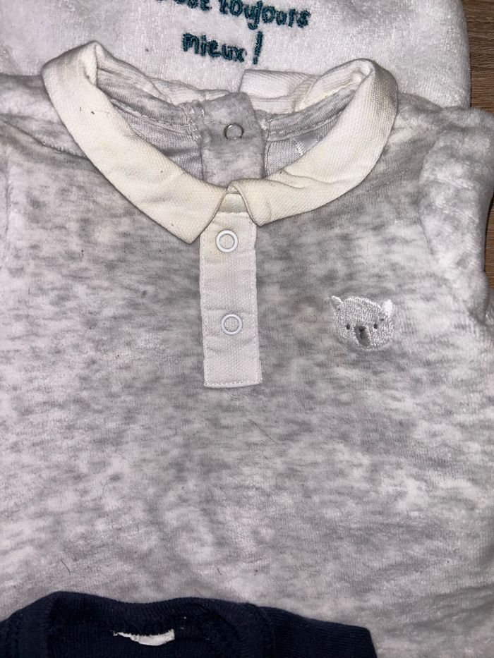 Lot 4 Pyjama, 2 bodies - photo numéro 4