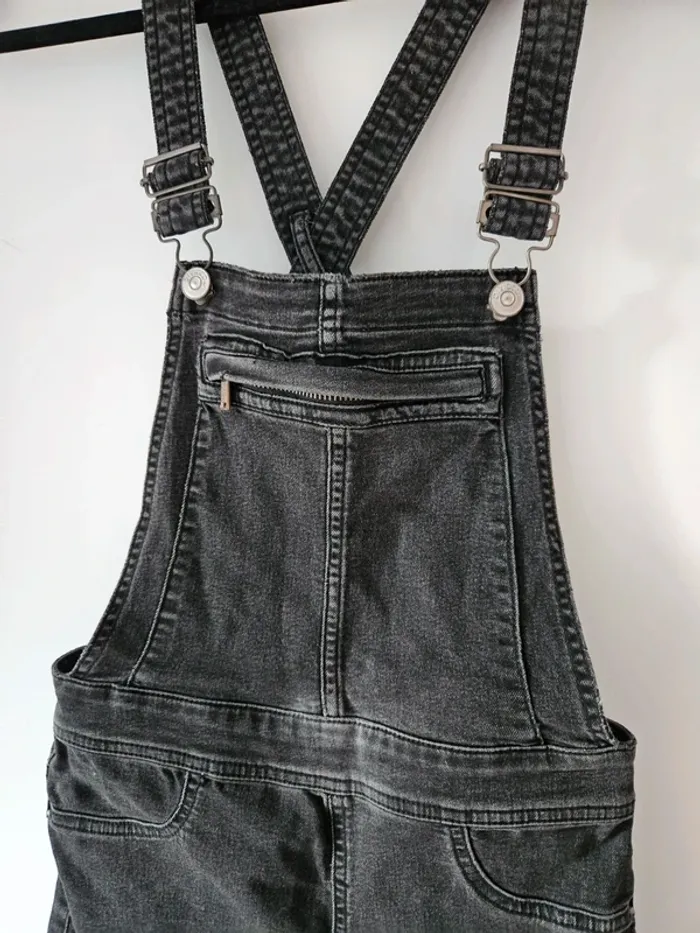 Salopette slim noir délavée H&M taille 38 / M - photo numéro 3