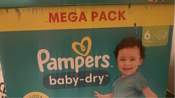 Mega pack de 74 couches Pampers baby dry taille 6