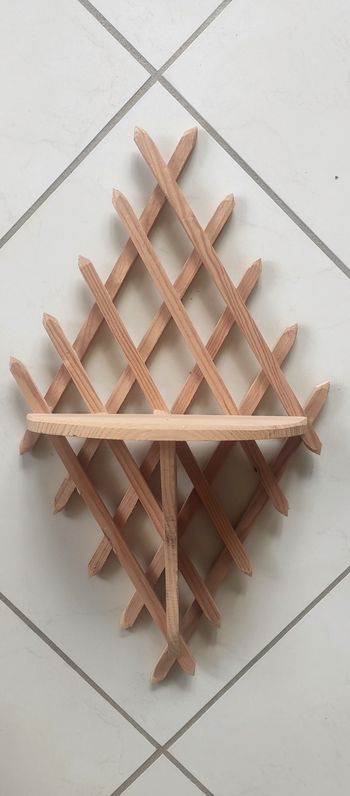 Étagère en bois 