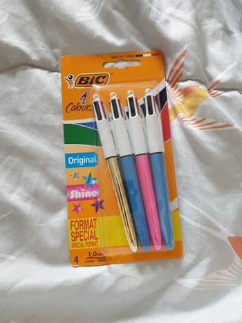 Lot de 4 stylos bic 4 couleurs
