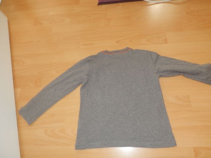 tee shirt benetton 6 7 ans - photo numéro 4