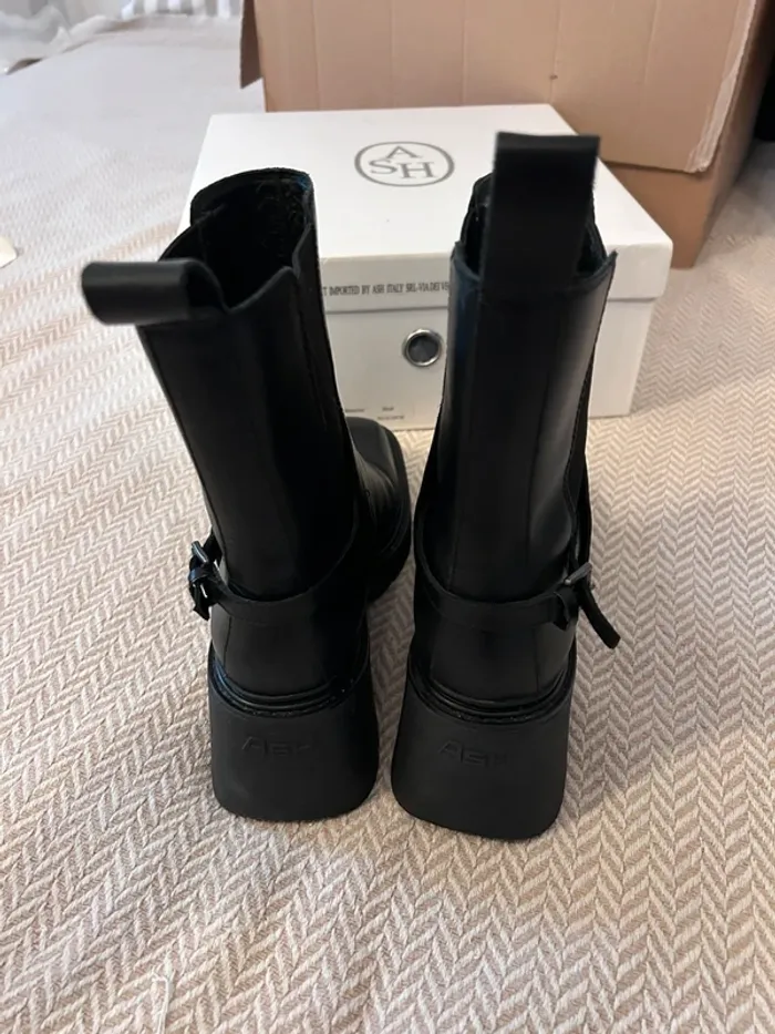 Bottines ASH cuir noir taille 38 - photo numéro 4
