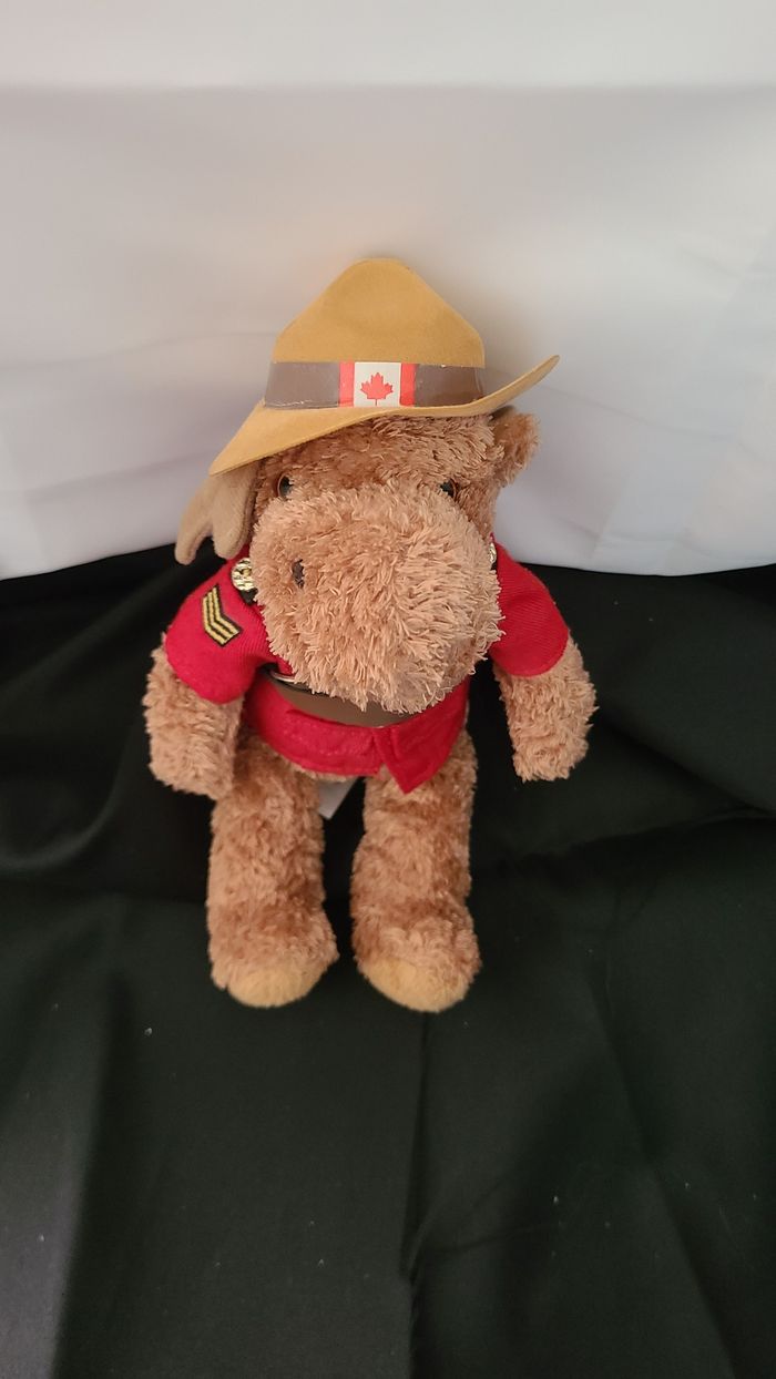 peluche 'élan de la Gendarmerie royale du Canada - photo numéro 5