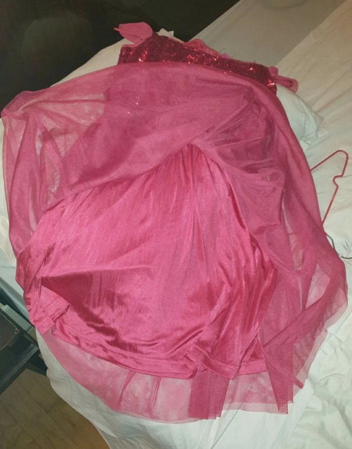 Robe de fête neuve - photo numéro 4