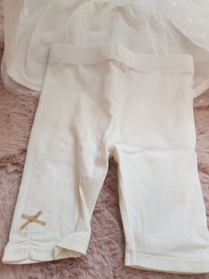 Robe et legging 6 mois - photo numéro 2