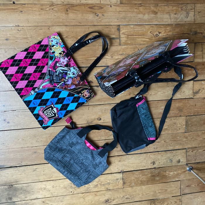 Lot pochette classeur sac à main Monster High - photo numéro 3