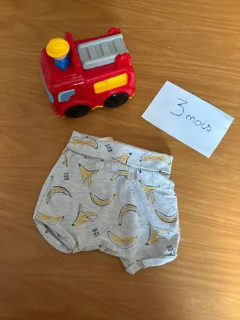 Short bébé