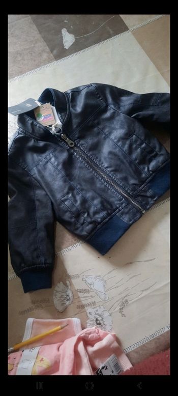 Veste simili en cuire bleu foncé 12 mois
