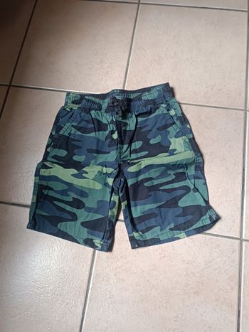 Short bleu Kiabi 7 ans