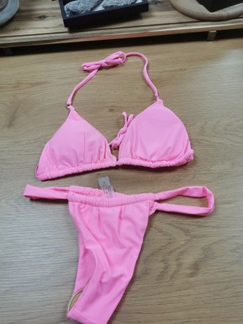 Maillot de bain 2 pièces couleur rose neuf taille s