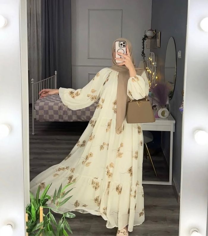 Robe fleurie camel - photo numéro 4