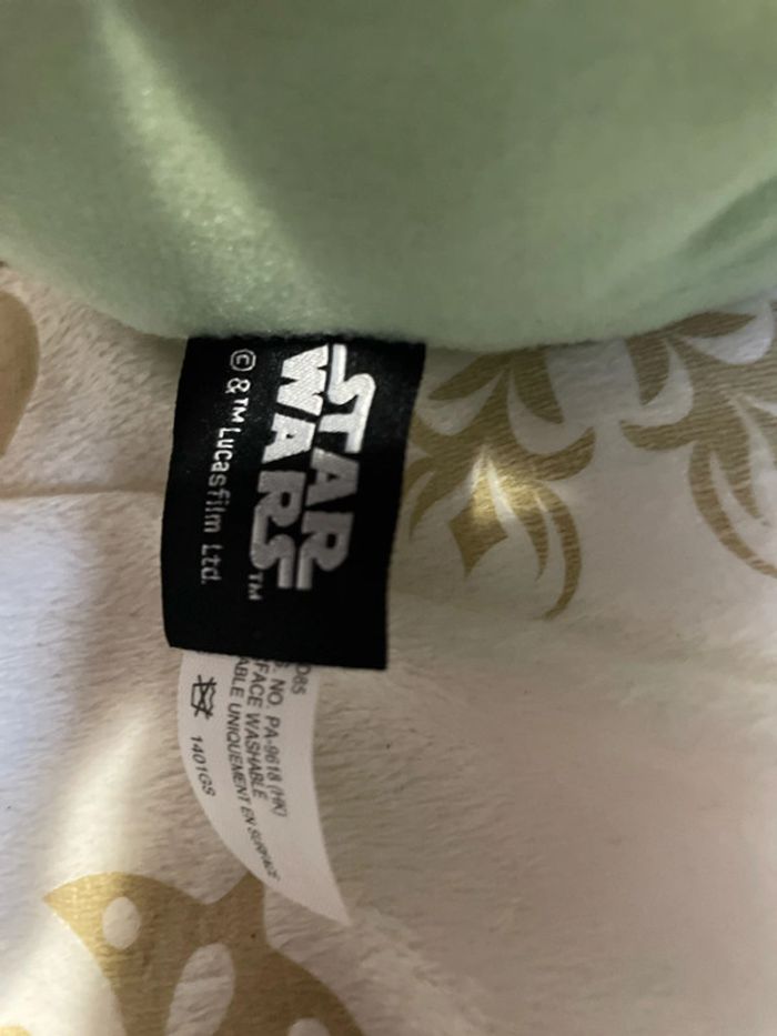 Peluche mattel disney Star Wars Baby Yoda the child Mandalorian - photo numéro 7