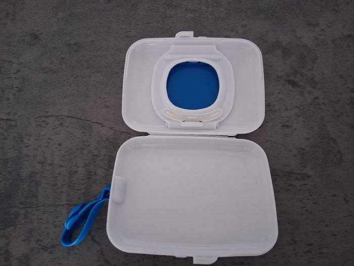 Boîte lingette humide - photo numéro 3