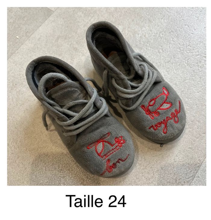 Chaussons taille 24