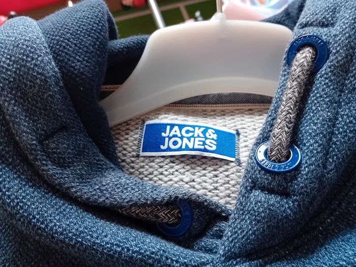 Pull à capuche bleu Jack&Jones neuf - photo numéro 2