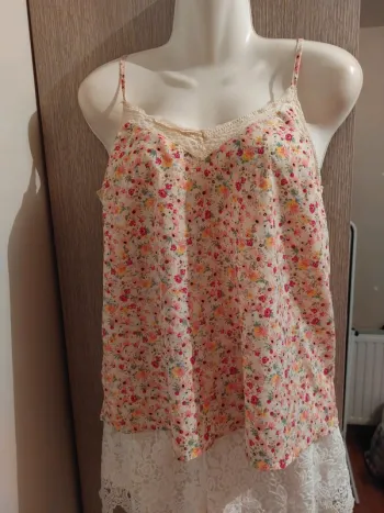 Débardeur fleuri Kiabi – Taille M 🌸