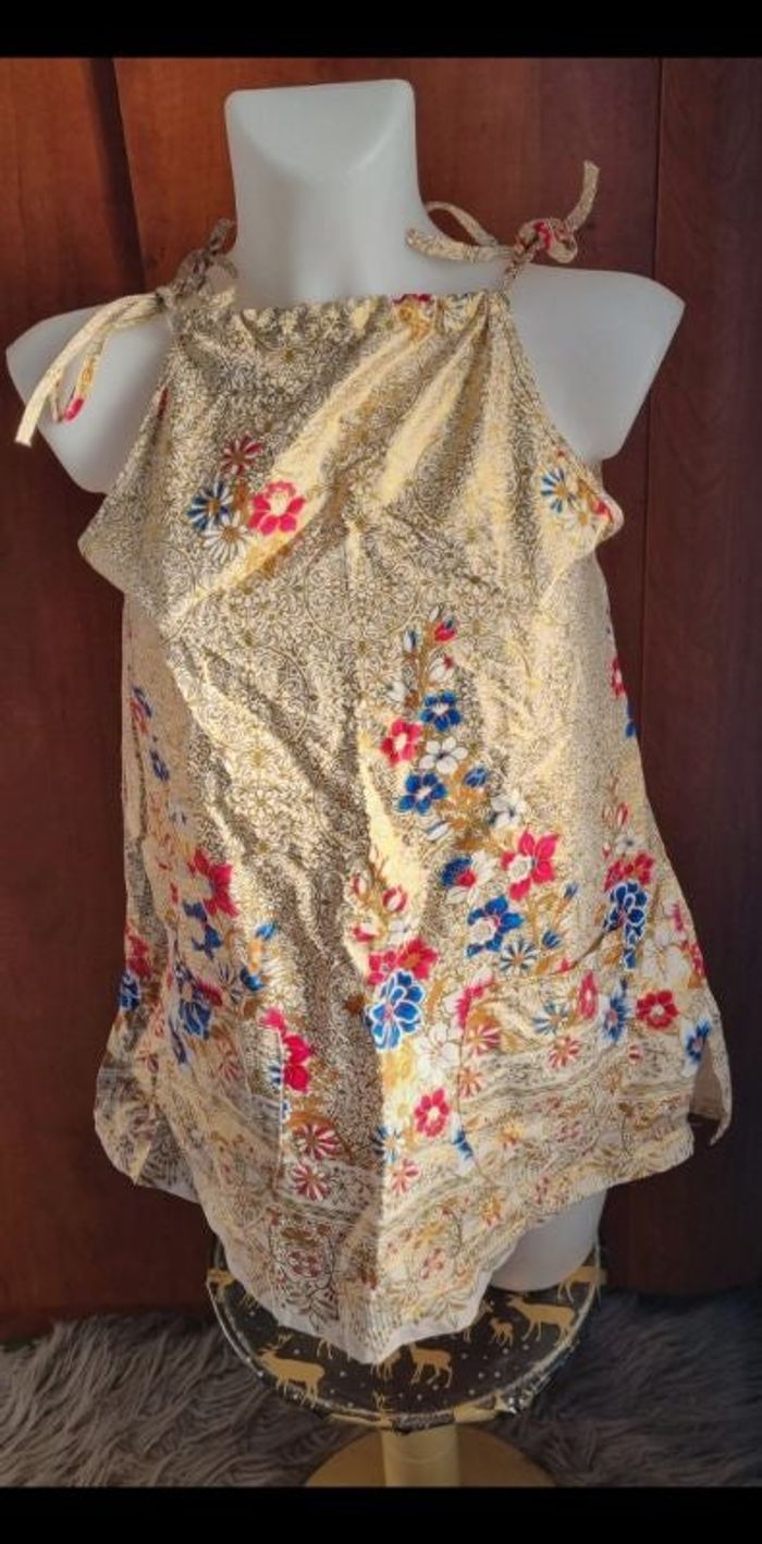 Top motif fleur taille 38/40