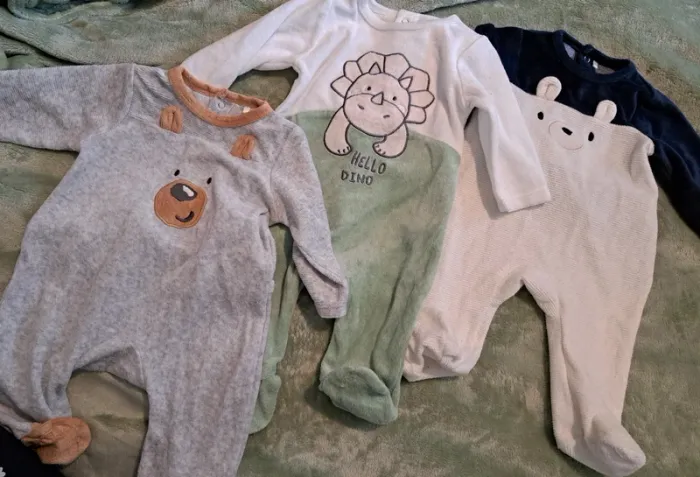 Lot de pyjamas