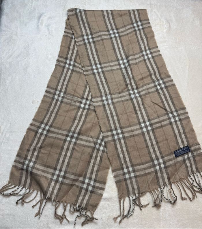 Écharpe Burberrys vintage – 100% Lambswool – Made in England - photo numéro 3