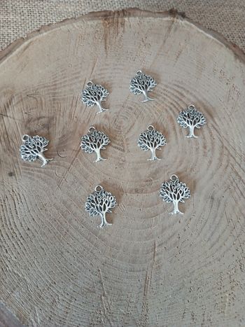 Lot de 16 pendentif arbre de vie