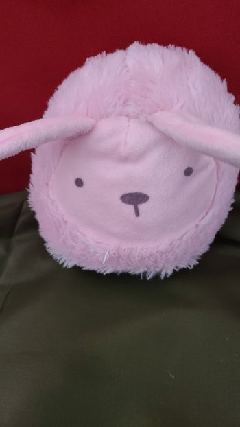 Peluche ronde lapin Zeeman rose avec hochet