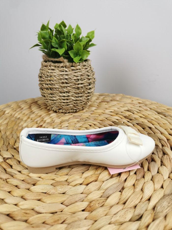 Ballerines blanches Nina Girl Pointure 24 - photo numéro 5